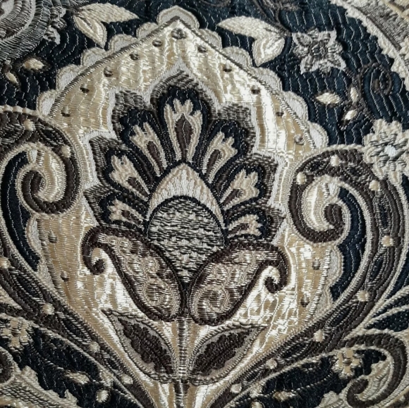 J Queen New York Paloma Boudoir Decorative pillow 21" x 15" - Picture 7 of 11